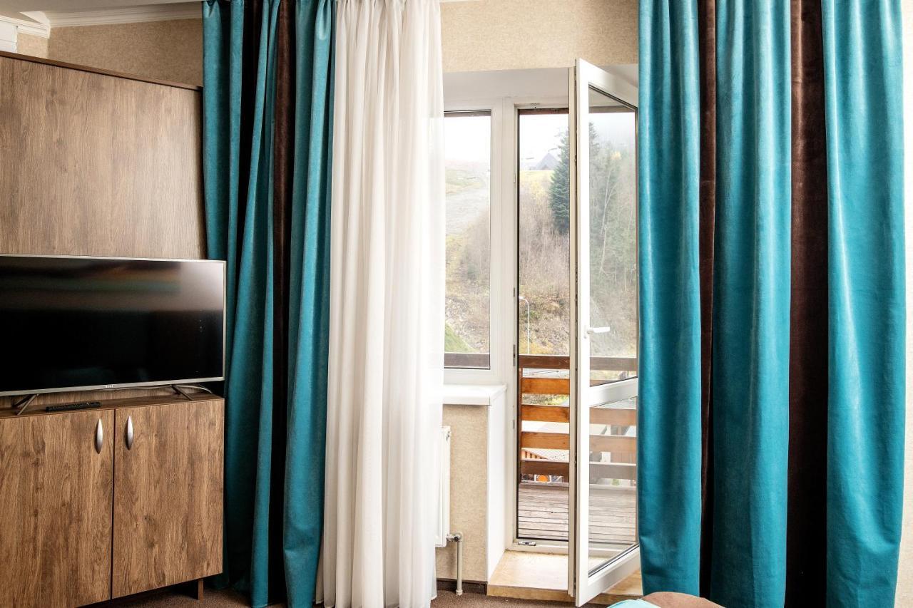 Private Rooms In Hotel Lift 1R Bukovel Kültér fotó