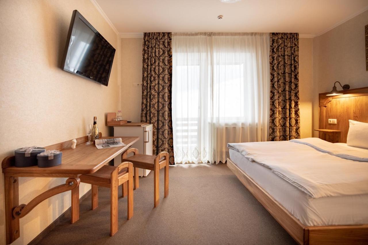 Private Rooms In Hotel Lift 1R Bukovel Kültér fotó