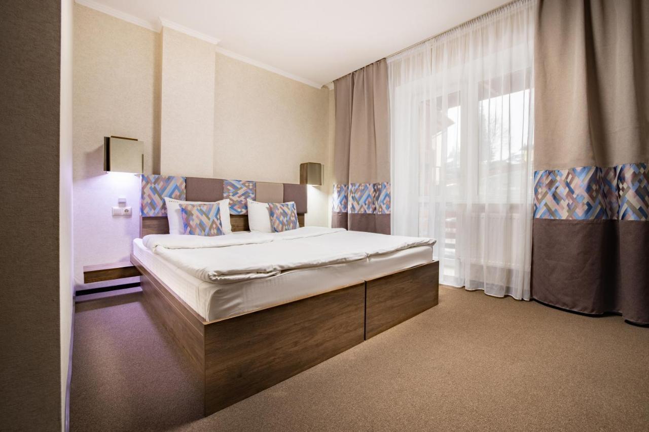 Private Rooms In Hotel Lift 1R Bukovel Kültér fotó