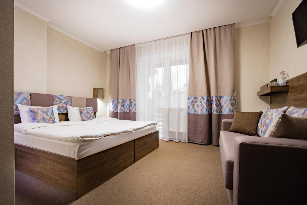 Private Rooms In Hotel Lift 1R Bukovel Kültér fotó